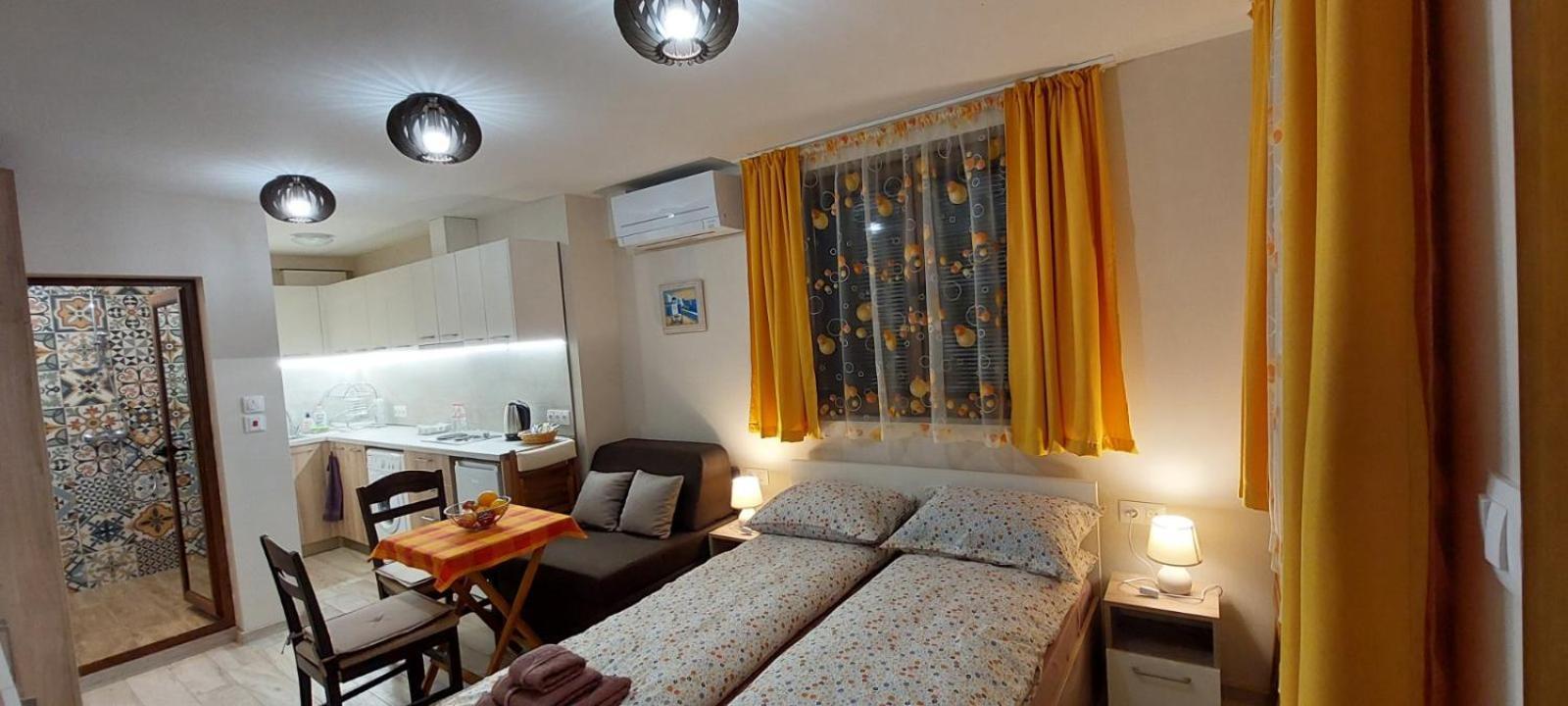 Studio Galileo Burgas Luaran gambar