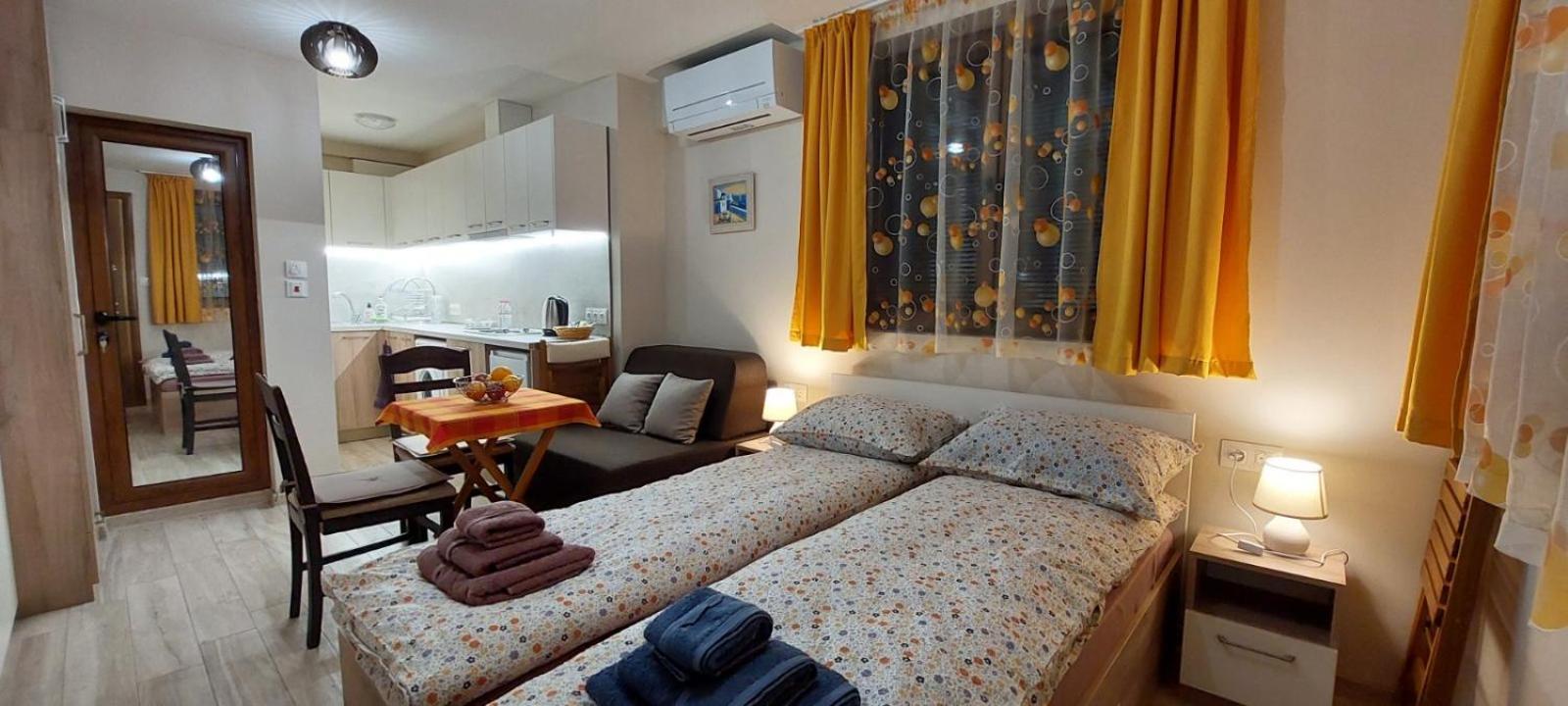 Studio Galileo Burgas Luaran gambar